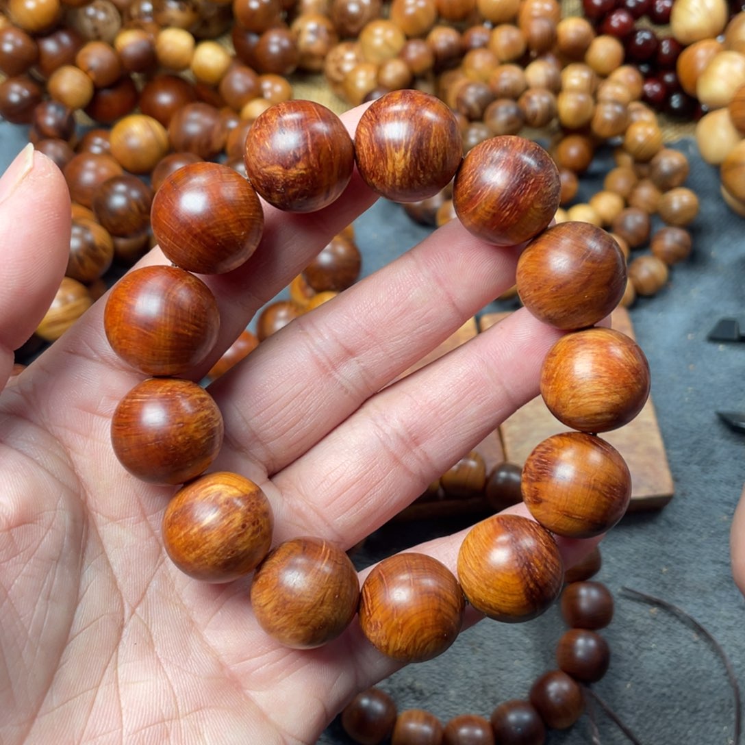 ****橙无事牌柏木（崖柏）1.8mazhuti