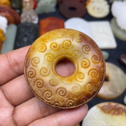 蛇纹石玉颈饰未镶嵌13