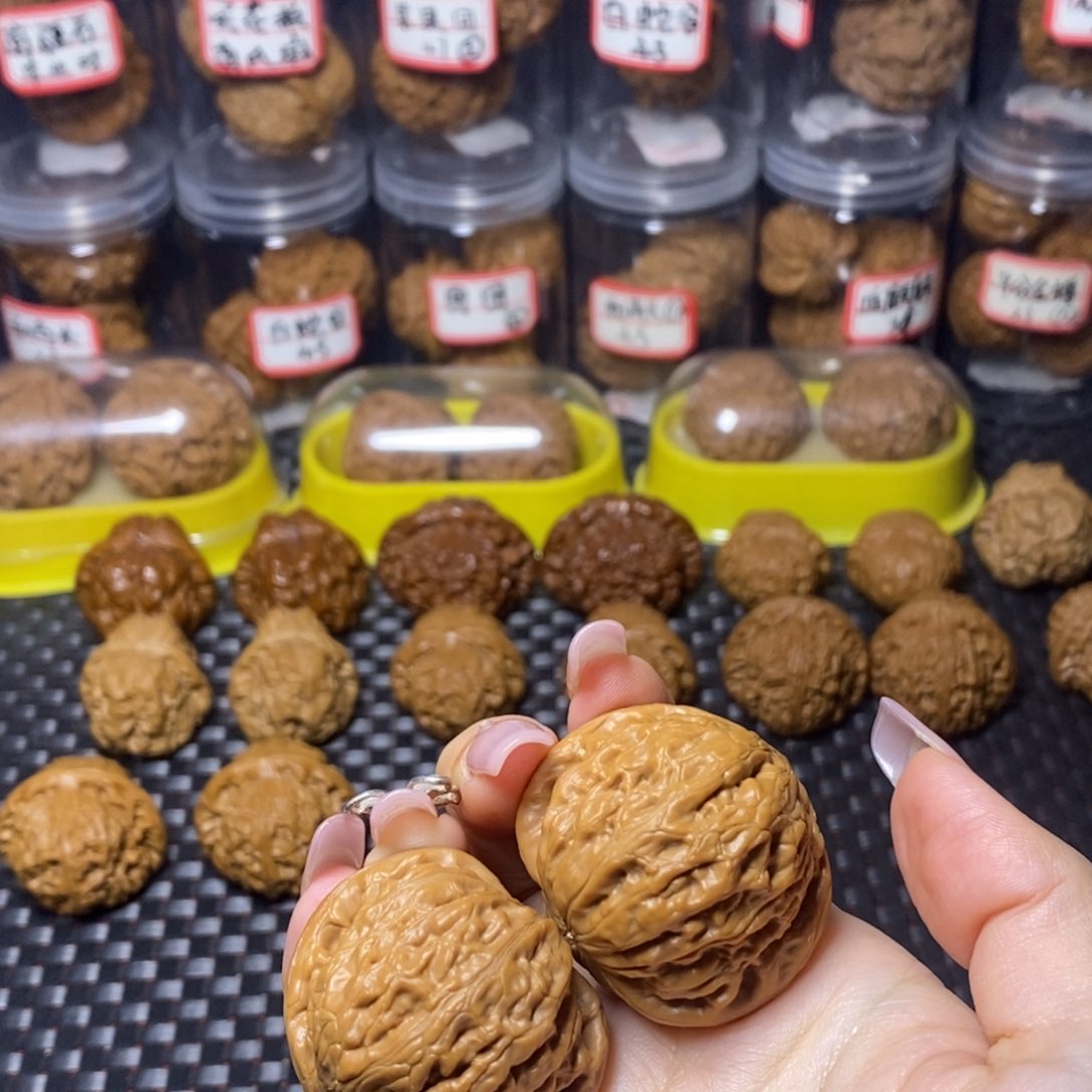 文玩核桃吊坠铁锤41.8