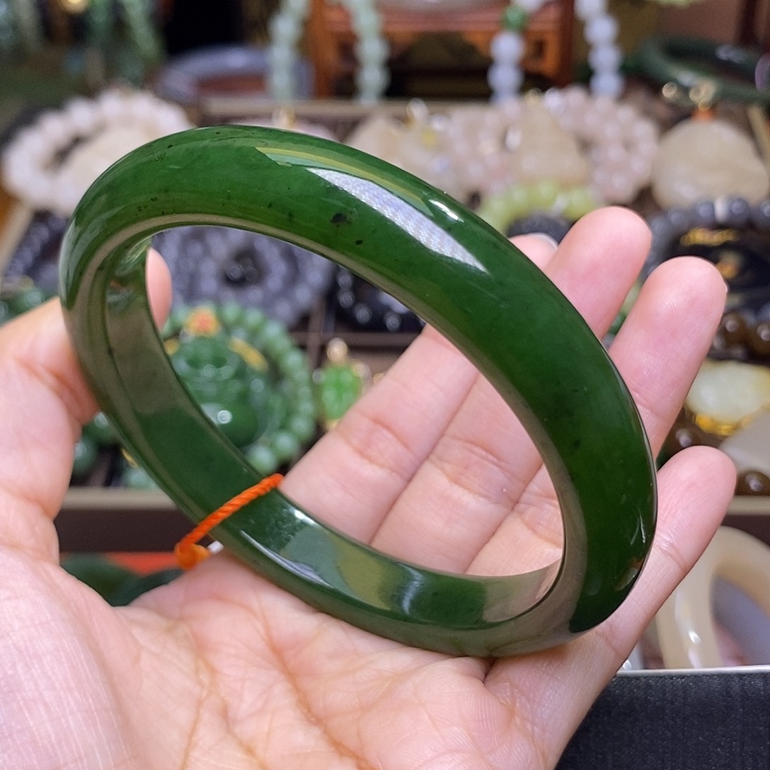 和田玉手镯未镶嵌62.7 菠菜绿脂膏级老油料碧玉手镯