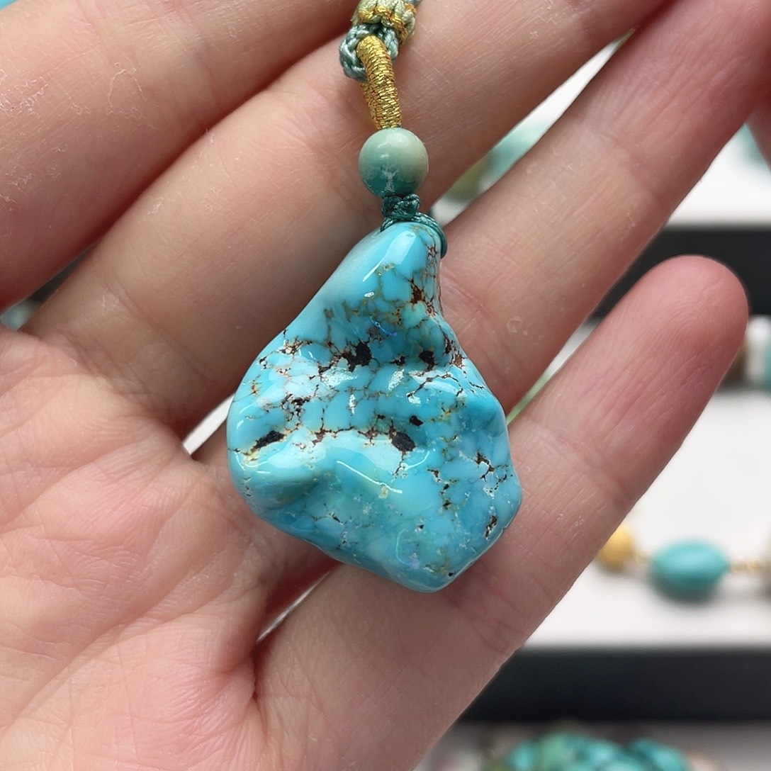 未镶嵌绿松石珠宝奇石