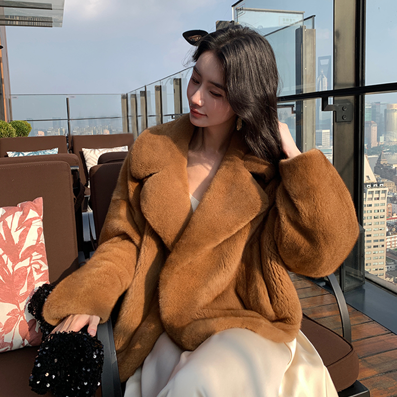 淇淇家 晨雾庄园 进口天鹅绒貂皮大衣女整貂时尚机车款水貂皮草冬