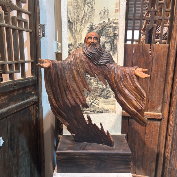 实木香樟木手工青刀木雕刻老子人物艺术品客厅装饰摆件木根雕