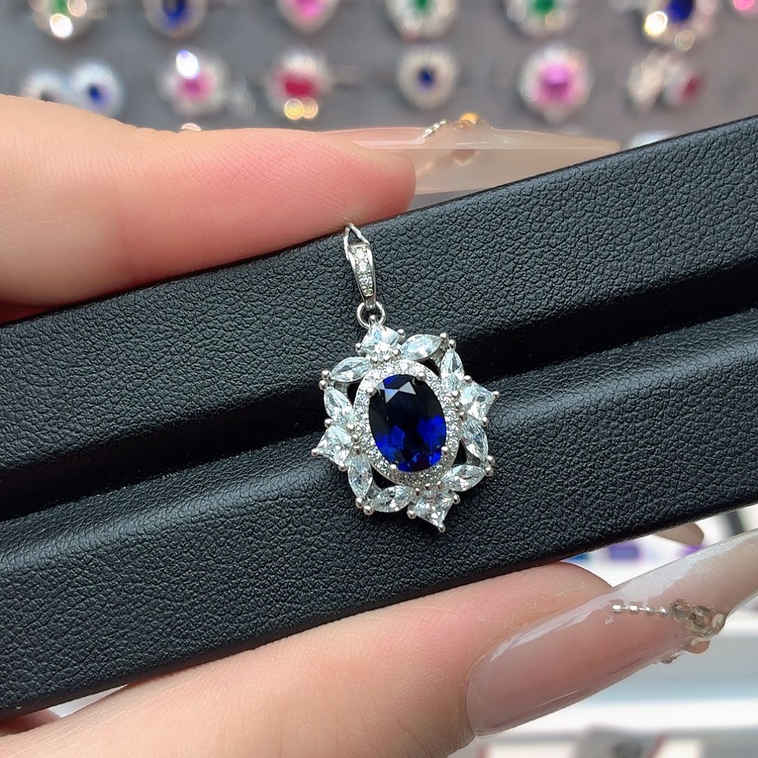 吊坠925银培育皇家蓝色宝石