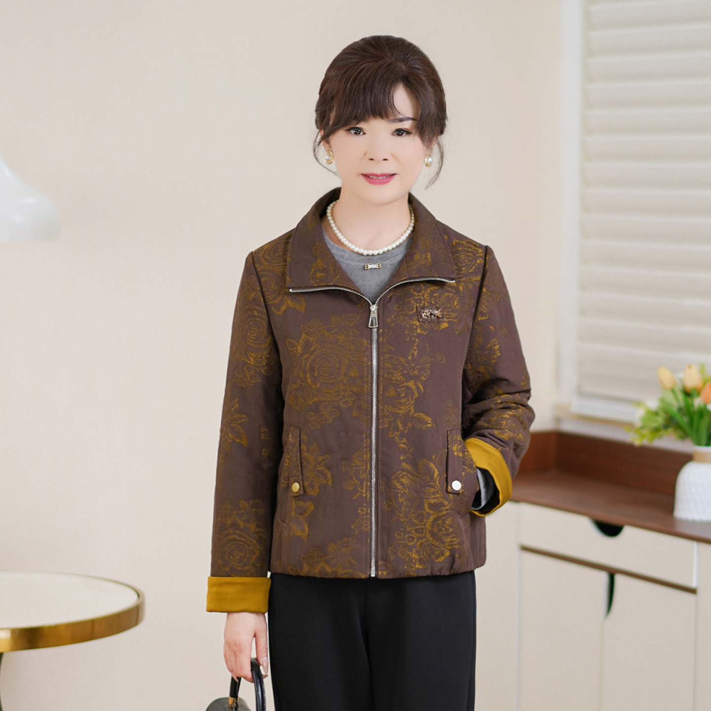 妈妈装秋装薄款时尚风衣外套中年妈妈短款休闲夹克大码上衣女