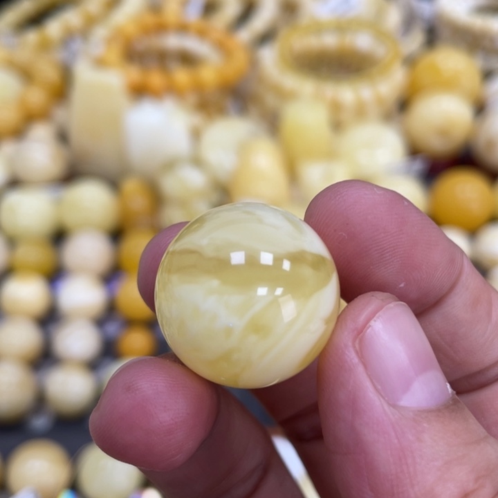 蜜蜡未镶嵌裸石21mm金妖