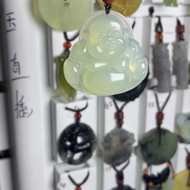 蛇纹石玉颈饰合金✨**✨