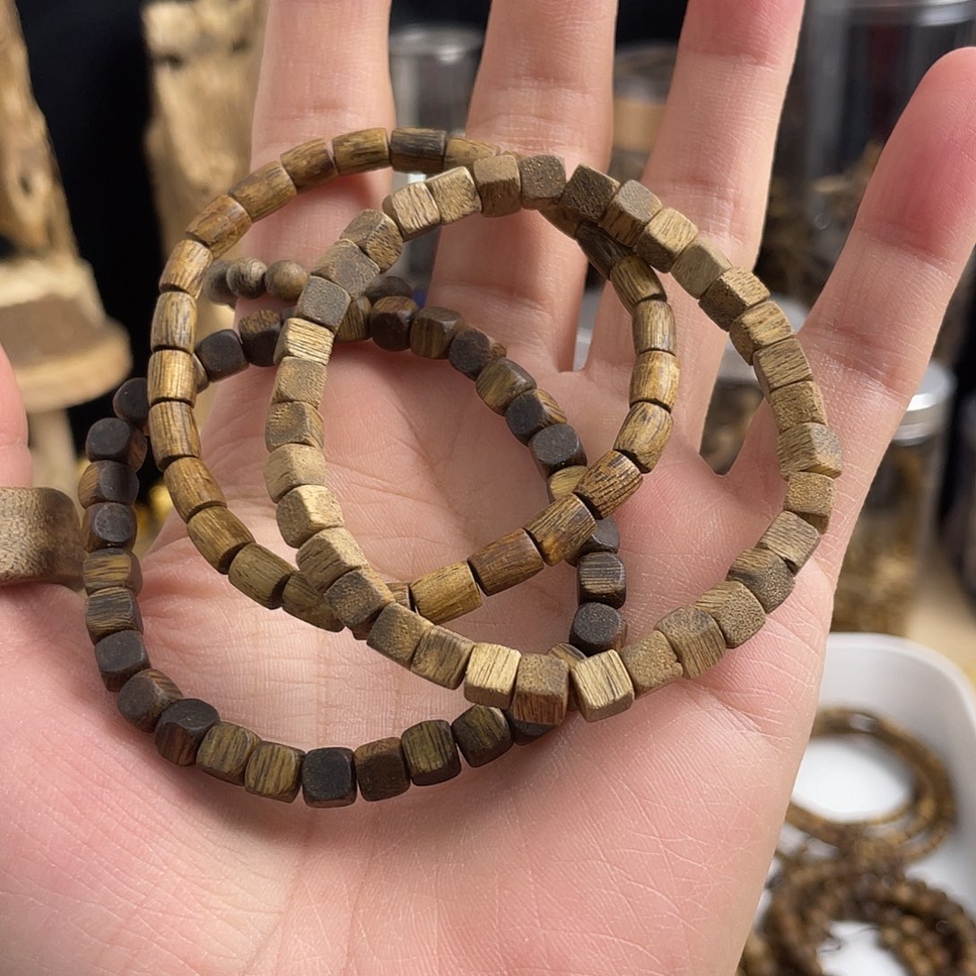 范***西沉香沉香碎屑方糖➕桶珠单