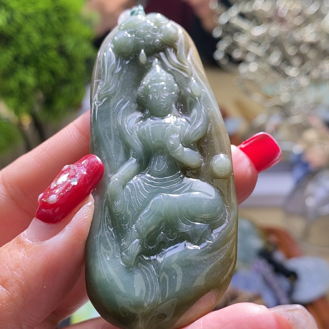 【闪购商品】翡翠颈饰未镶嵌观音