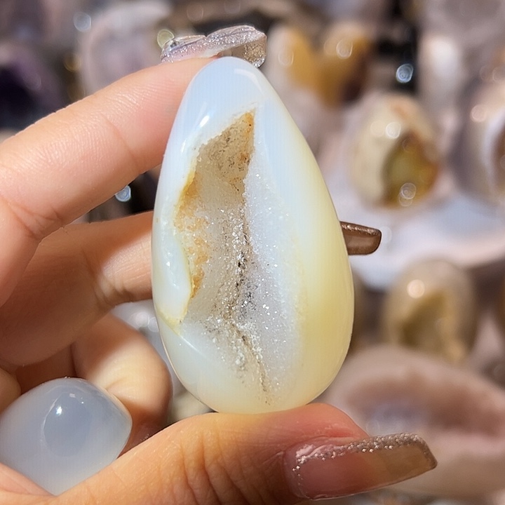 玛瑙/玉髓无未镶嵌龙蛋