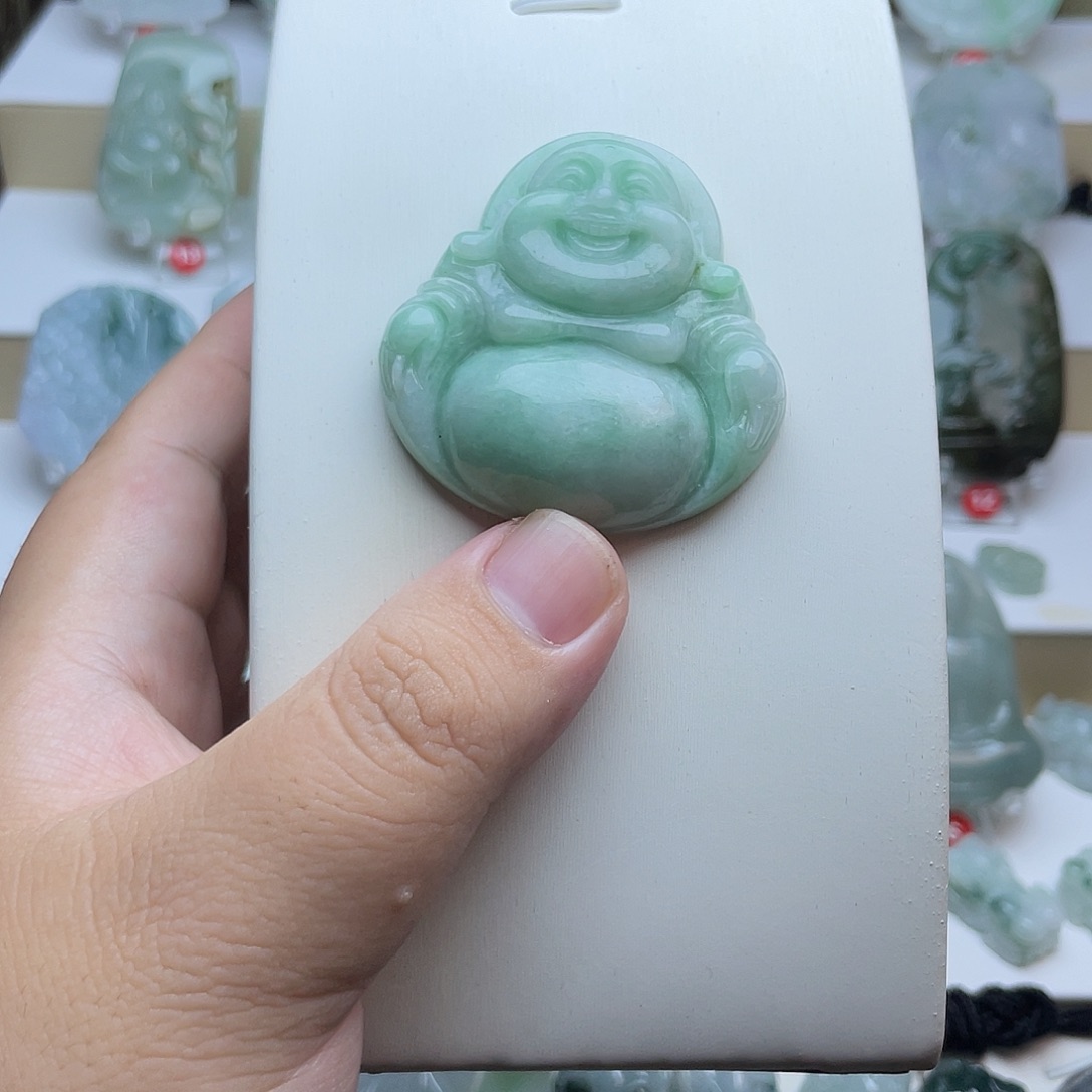 颈饰未镶嵌翡翠佛公