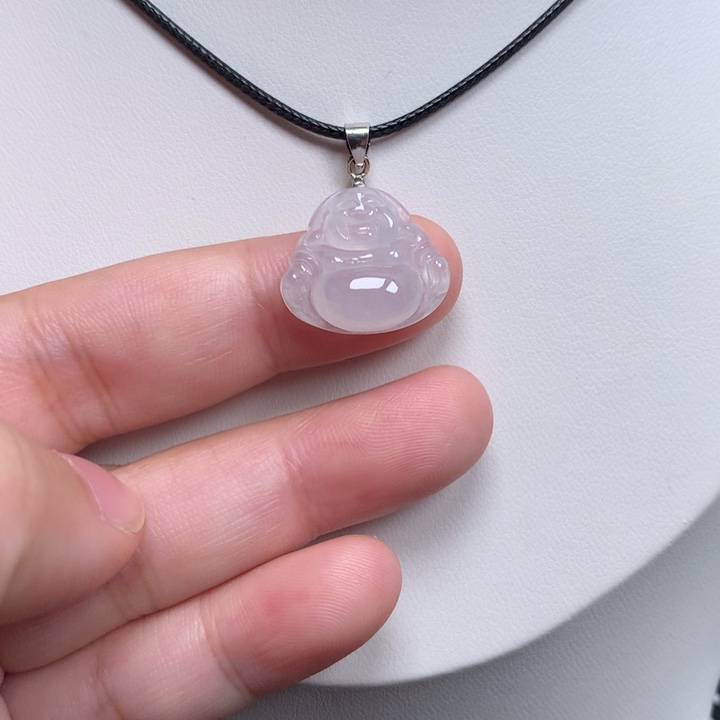 翡翠未镶嵌颈饰佛公