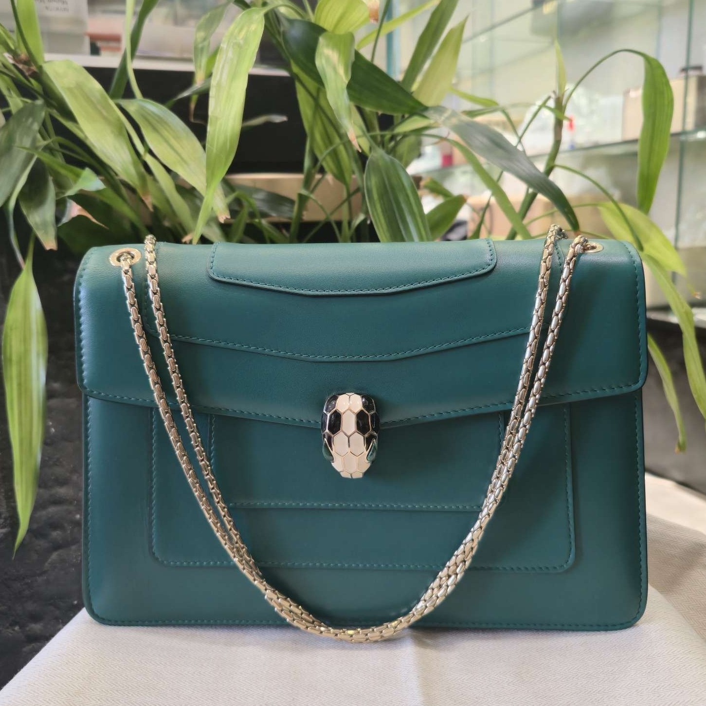 95新 BVLGARI/宝格丽 98新SerpentiForever中号蛇头包链条包牛皮