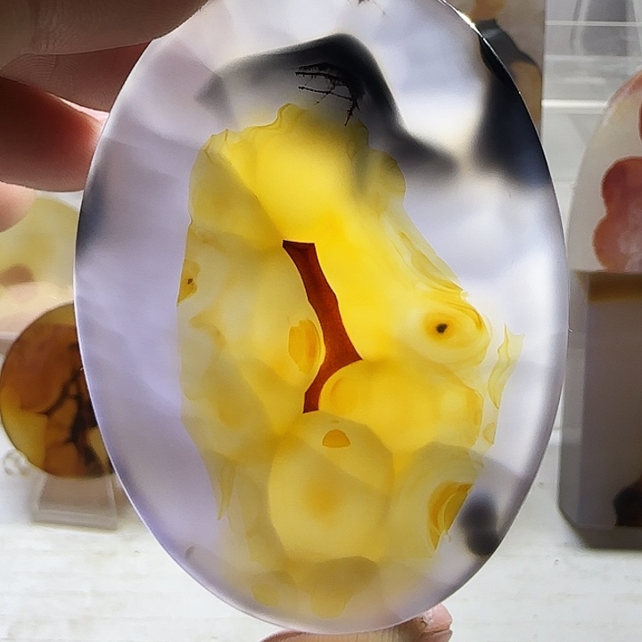 玛瑙/玉髓未镶嵌珠宝奇石