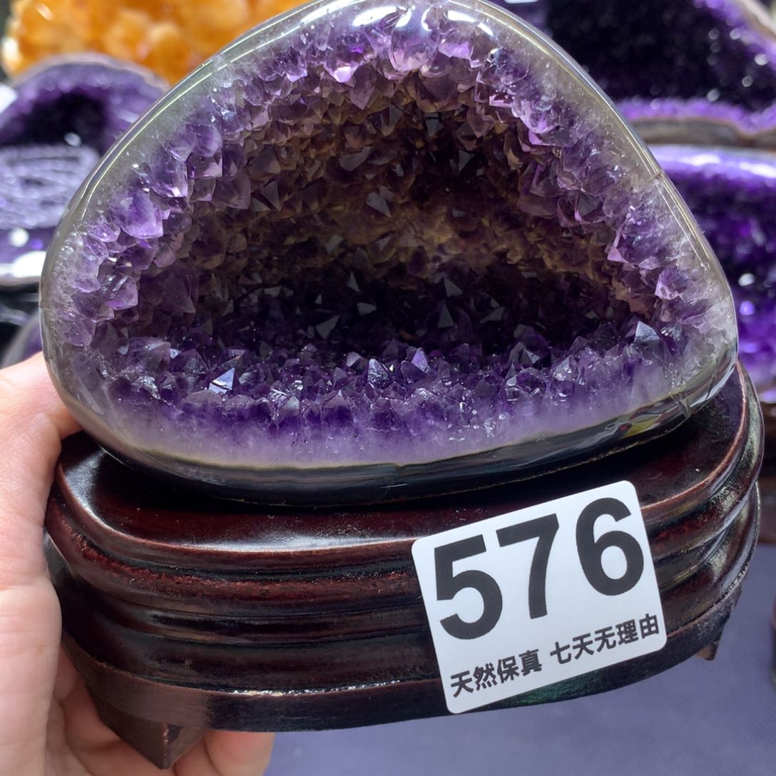 水晶摆件未镶嵌许*