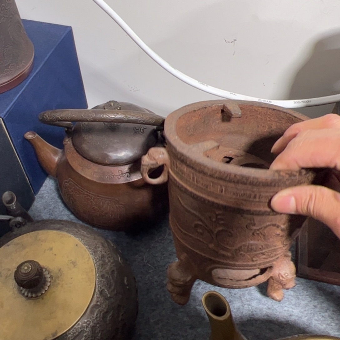 扎***西杏核摆件铁炉村党支部党员志愿者