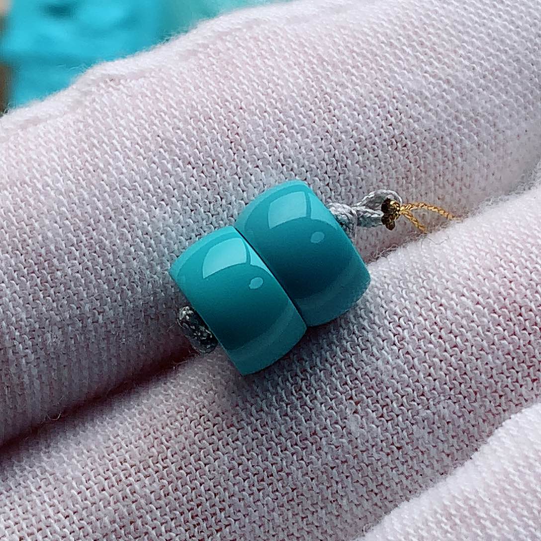 绿松石颈饰未镶嵌