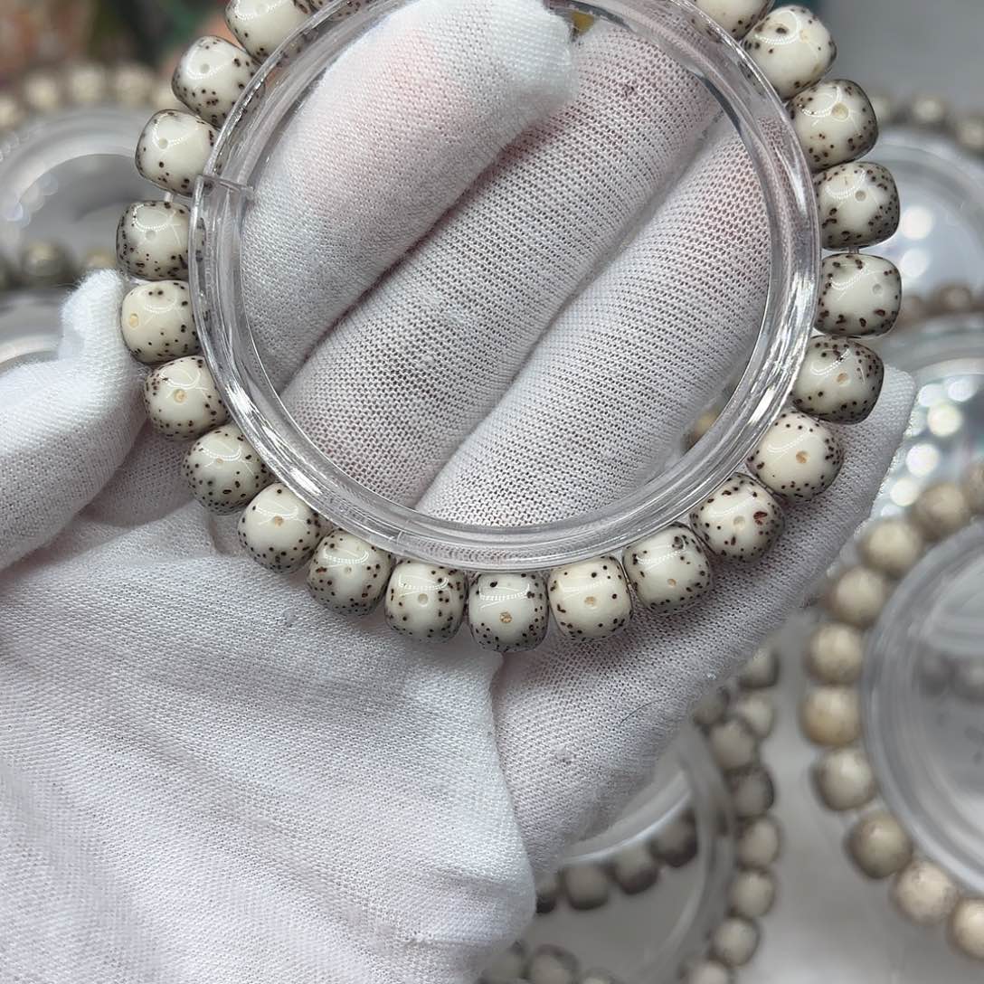 星月菩提手串通体