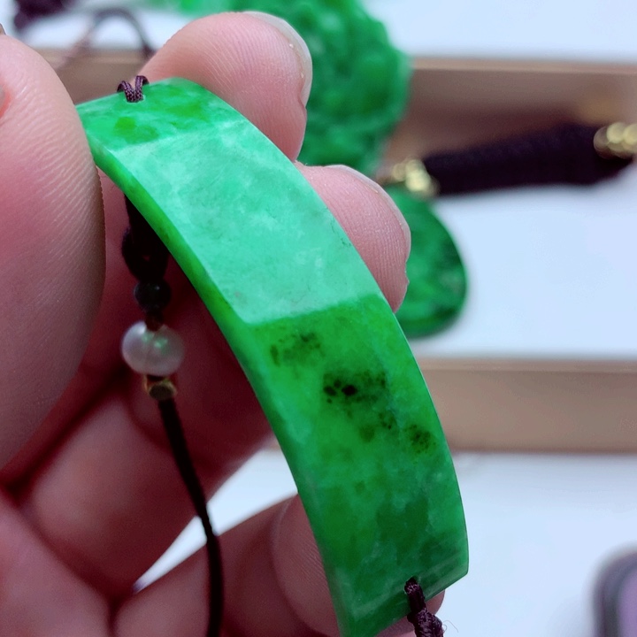 翡翠未镶嵌手链手串