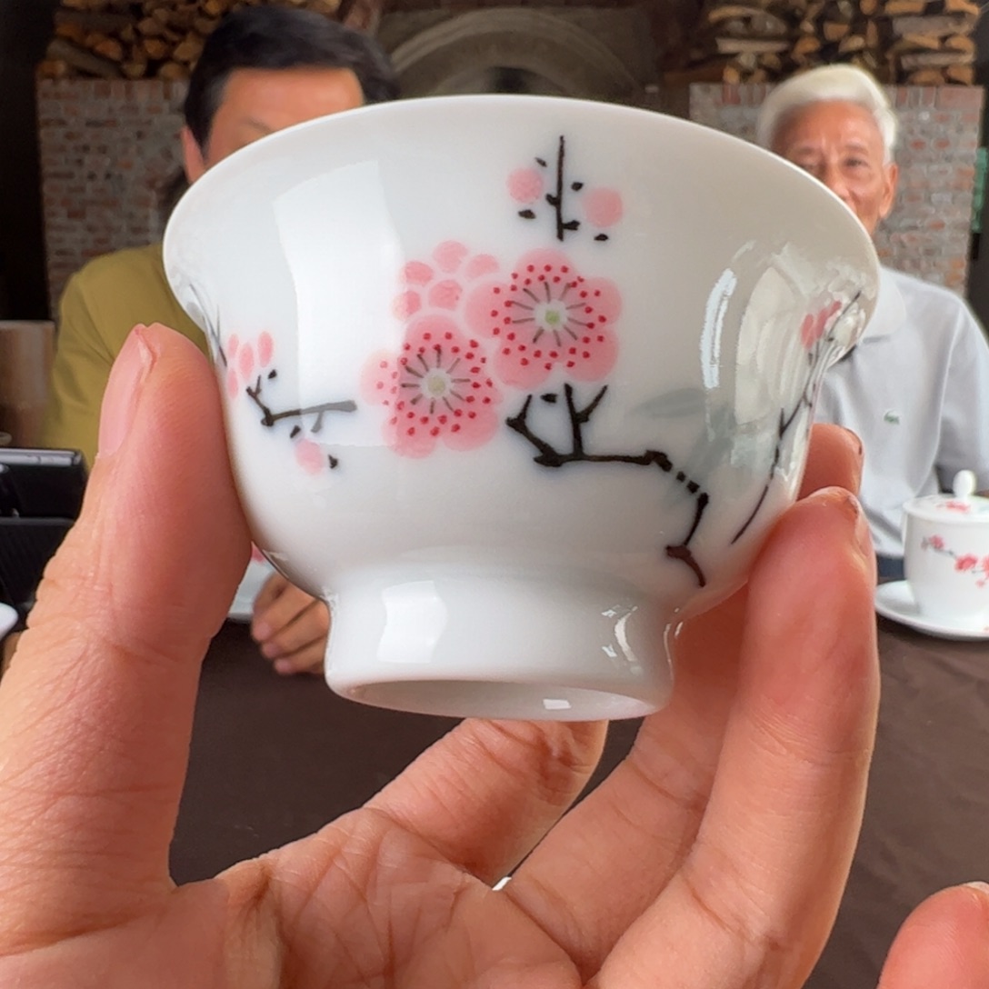 柴窑翠竹红梅小压手（开片吸烟）