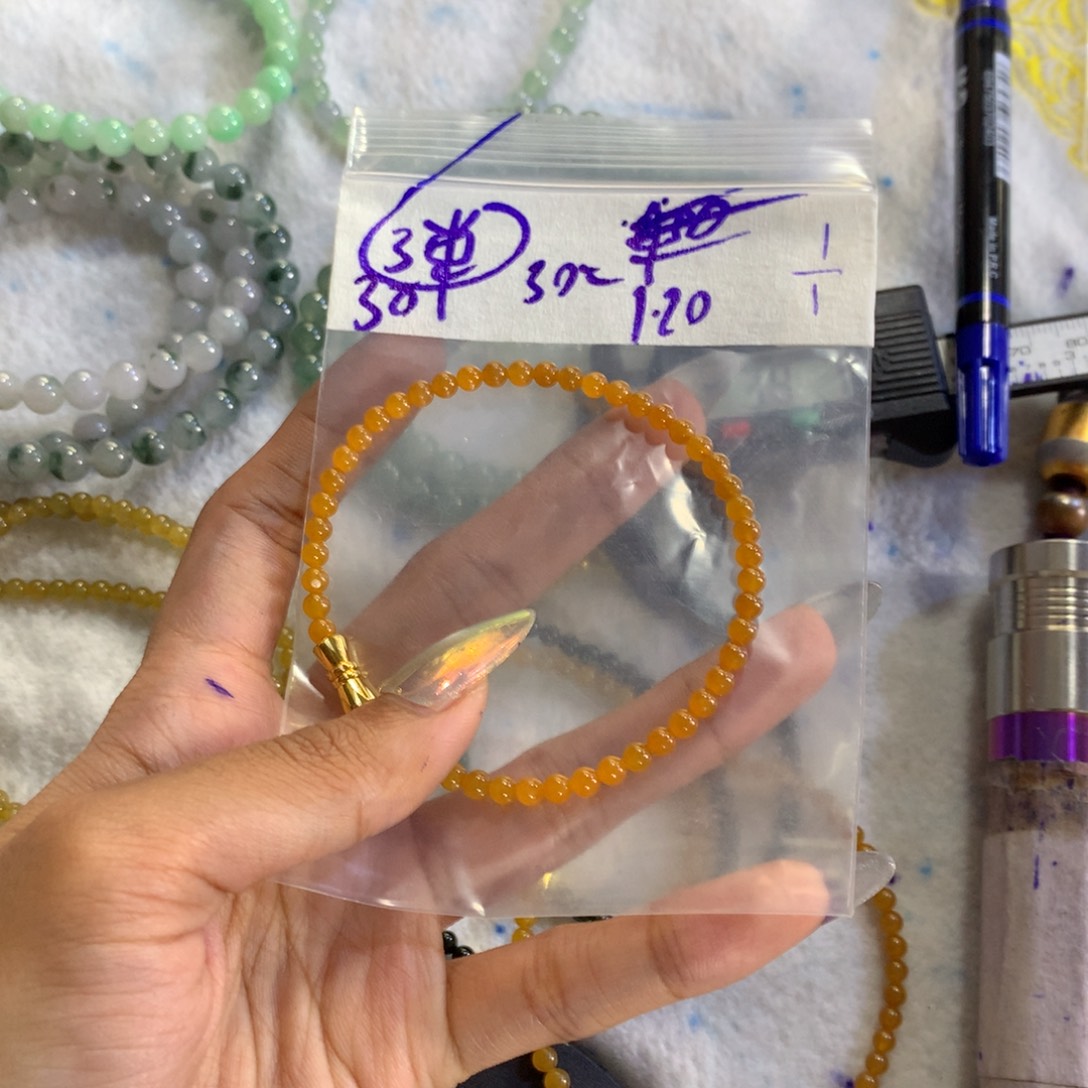 定制翡翠未镶嵌天然缅甸翡翠多样性