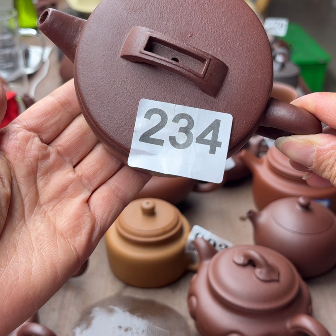 紫砂茶壶底槽清半手160cc