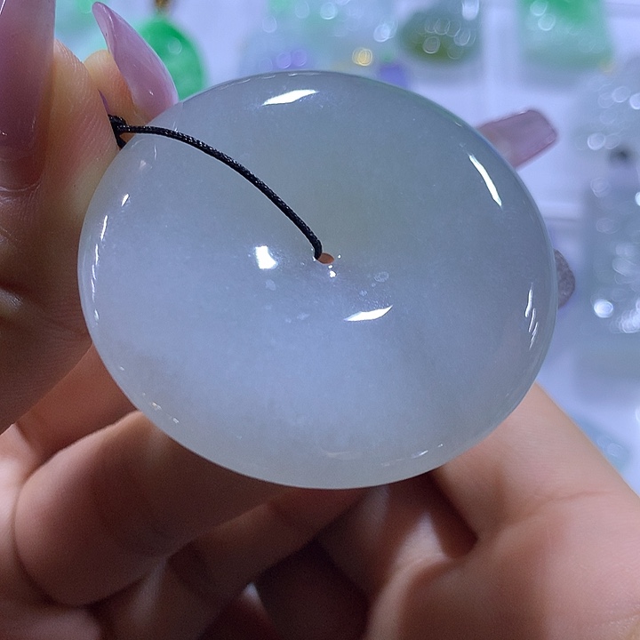 翡翠未镶嵌颈饰天然翡翠A货吊坠