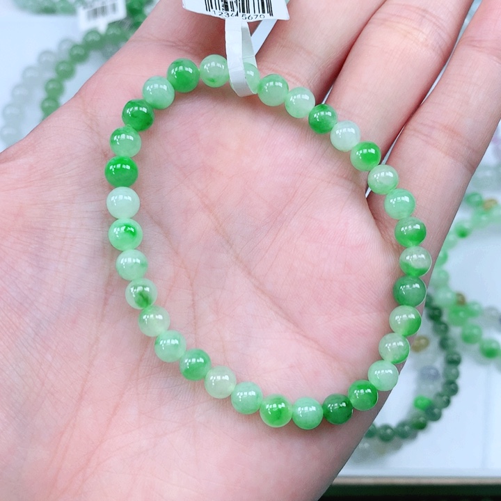 未镶嵌手链翡翠小**?翡翠