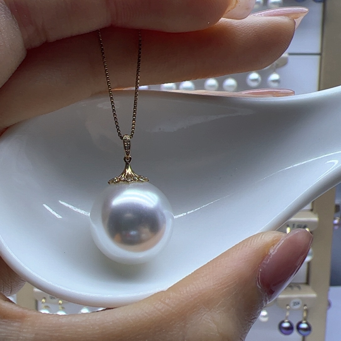 淡水珍珠吊坠(赠链)18K金镶嵌