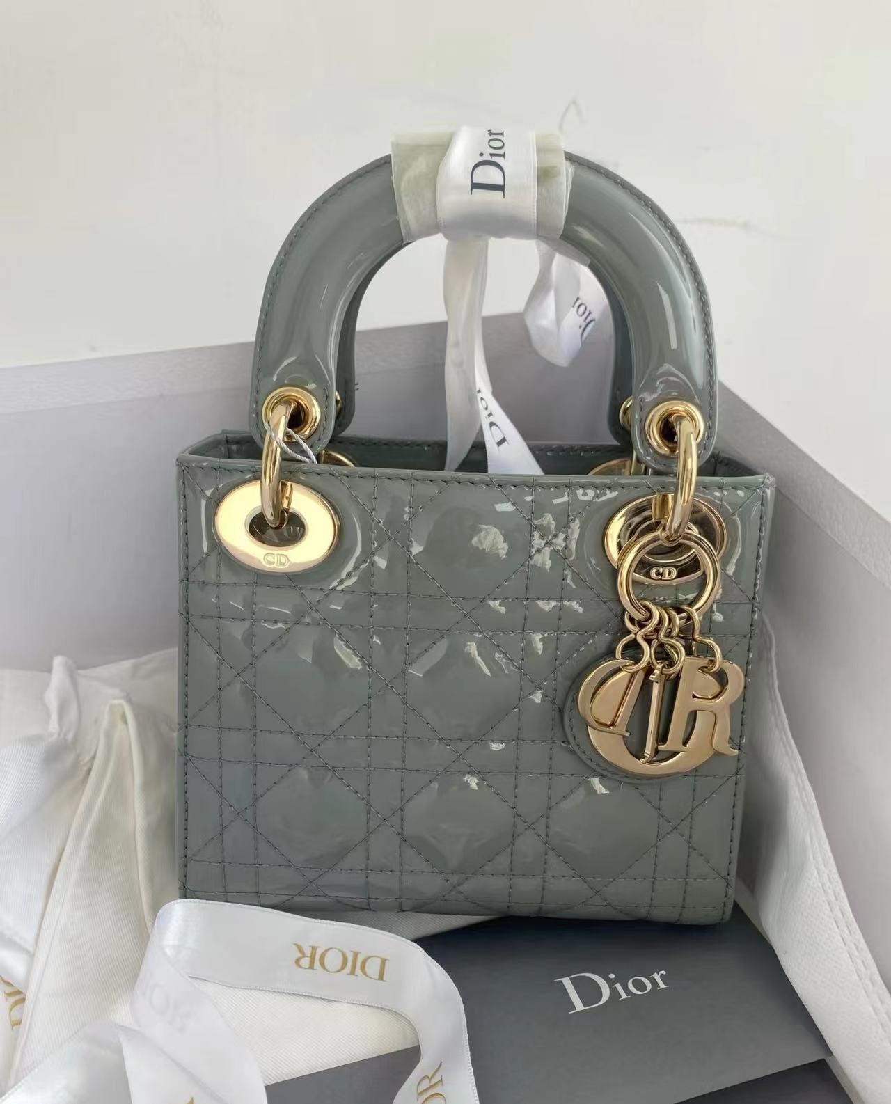 99新 DIOR/迪奥 洋气灰漆皮三格戴妃包 17cm 21年 12731706