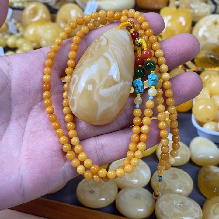 琥珀颈饰未镶嵌水滴