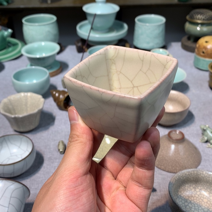 龙泉青瓷手工四方