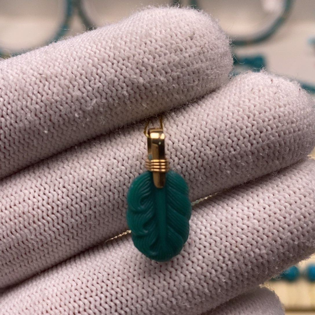 未镶嵌绿松石珠宝奇石