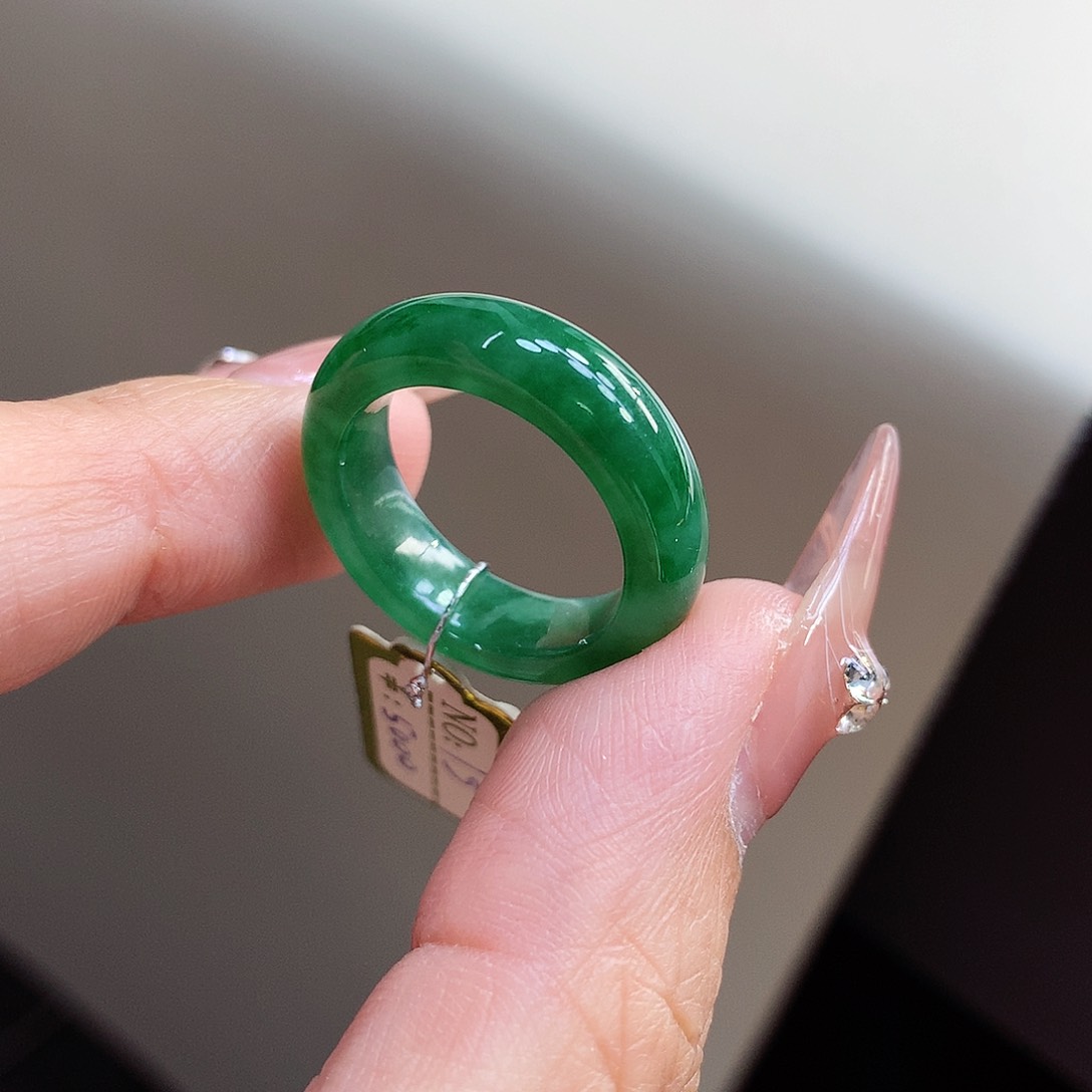 翡翠未镶嵌戒指15号