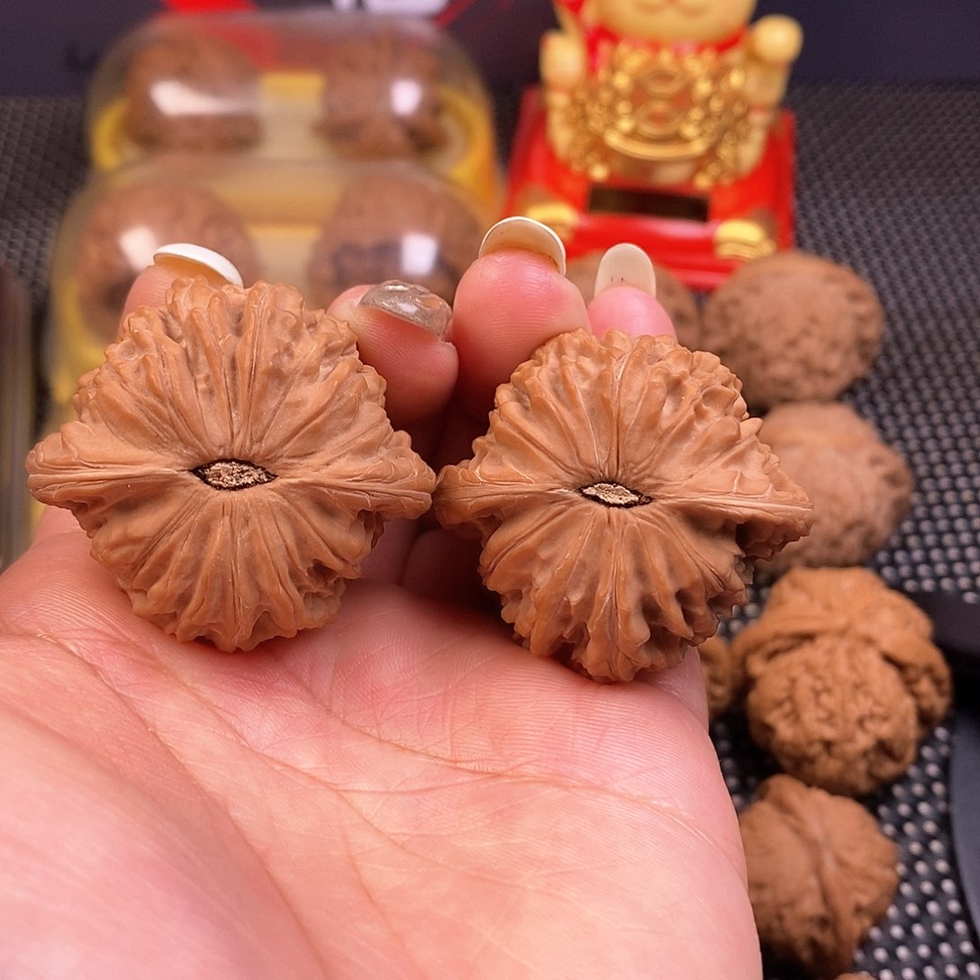 文玩核桃吊坠41尺歪磨全品