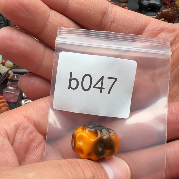 溜***生和田玉（糖玉）未镶嵌珠宝半成品