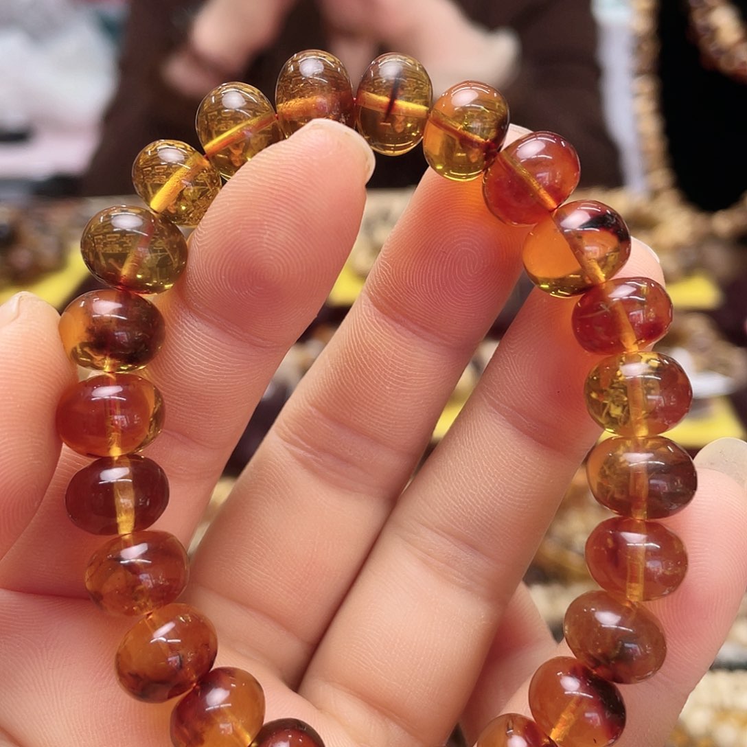 琥珀裸石未镶嵌十