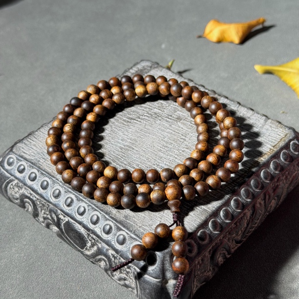 沉香【老香厂】YB12黄棋沉水浮多圈长串7mm（多样性发一）