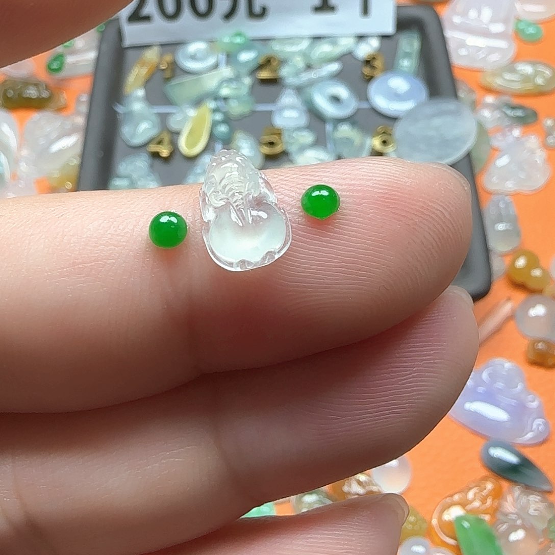 定制翡翠未镶嵌大*子翡翠