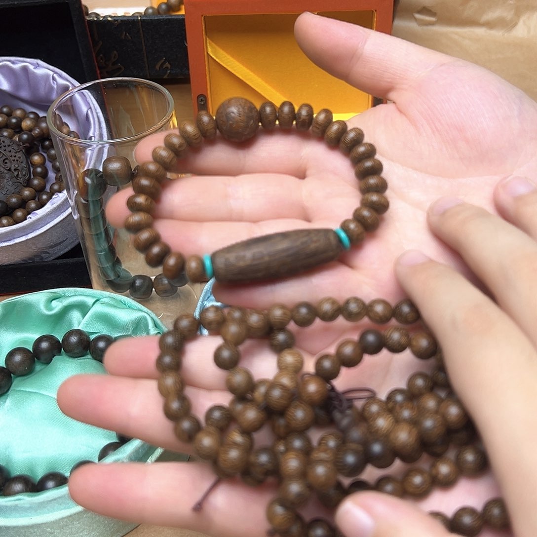 大叶紫檀（黑酸枝木类）