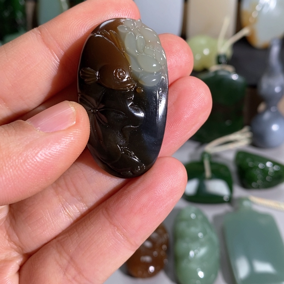 和田玉未镶嵌挂件