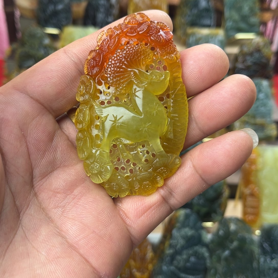 未镶嵌蛇纹石玉颈饰