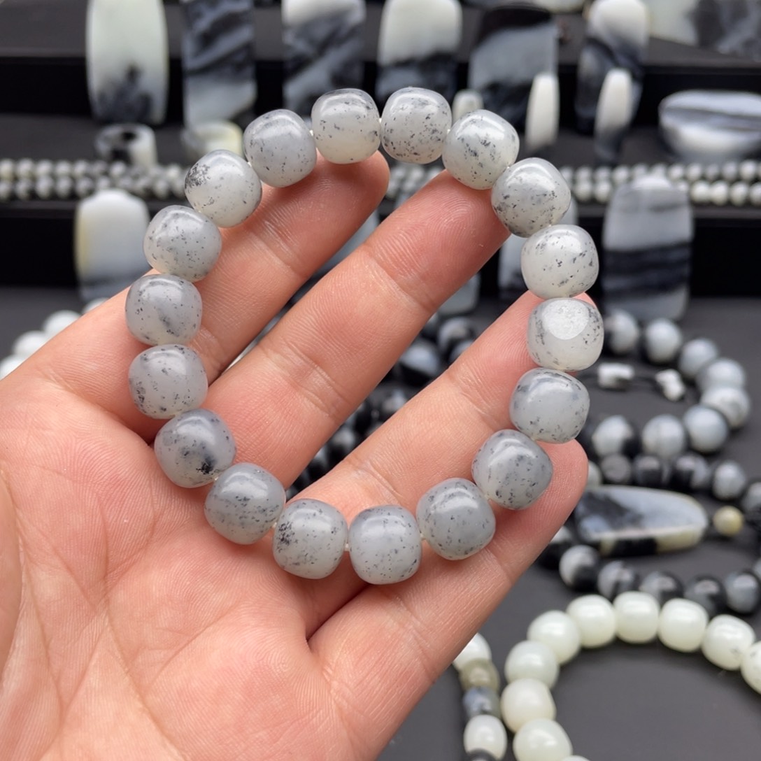 和田玉手串未镶嵌