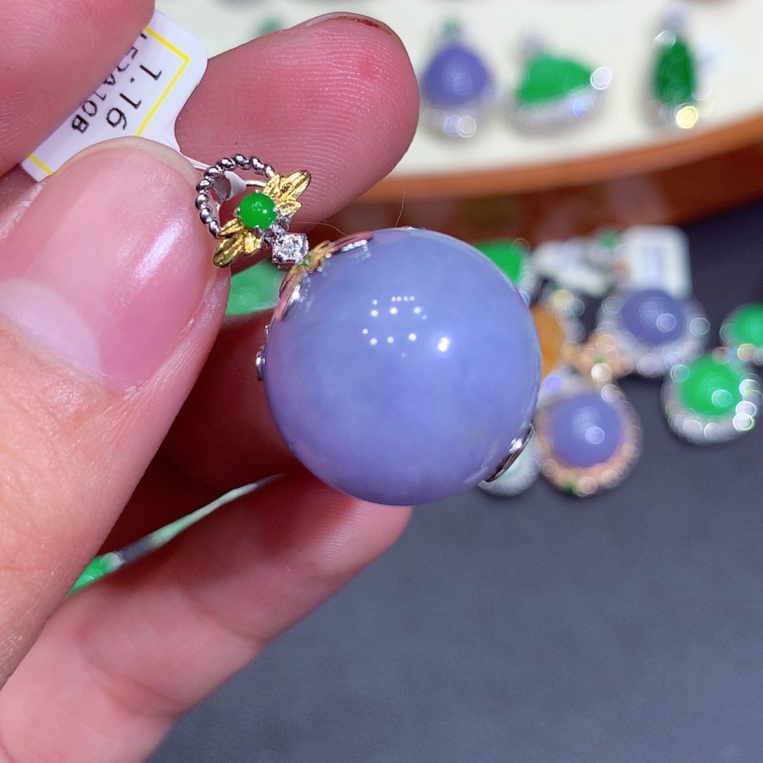 翡翠吊坠(不含链)18K金镶嵌