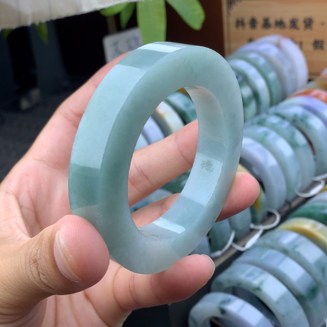 未镶嵌手镯定制翡翠定制手镯