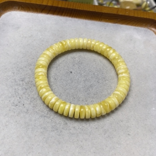 蜜蜡裸石未镶嵌手串