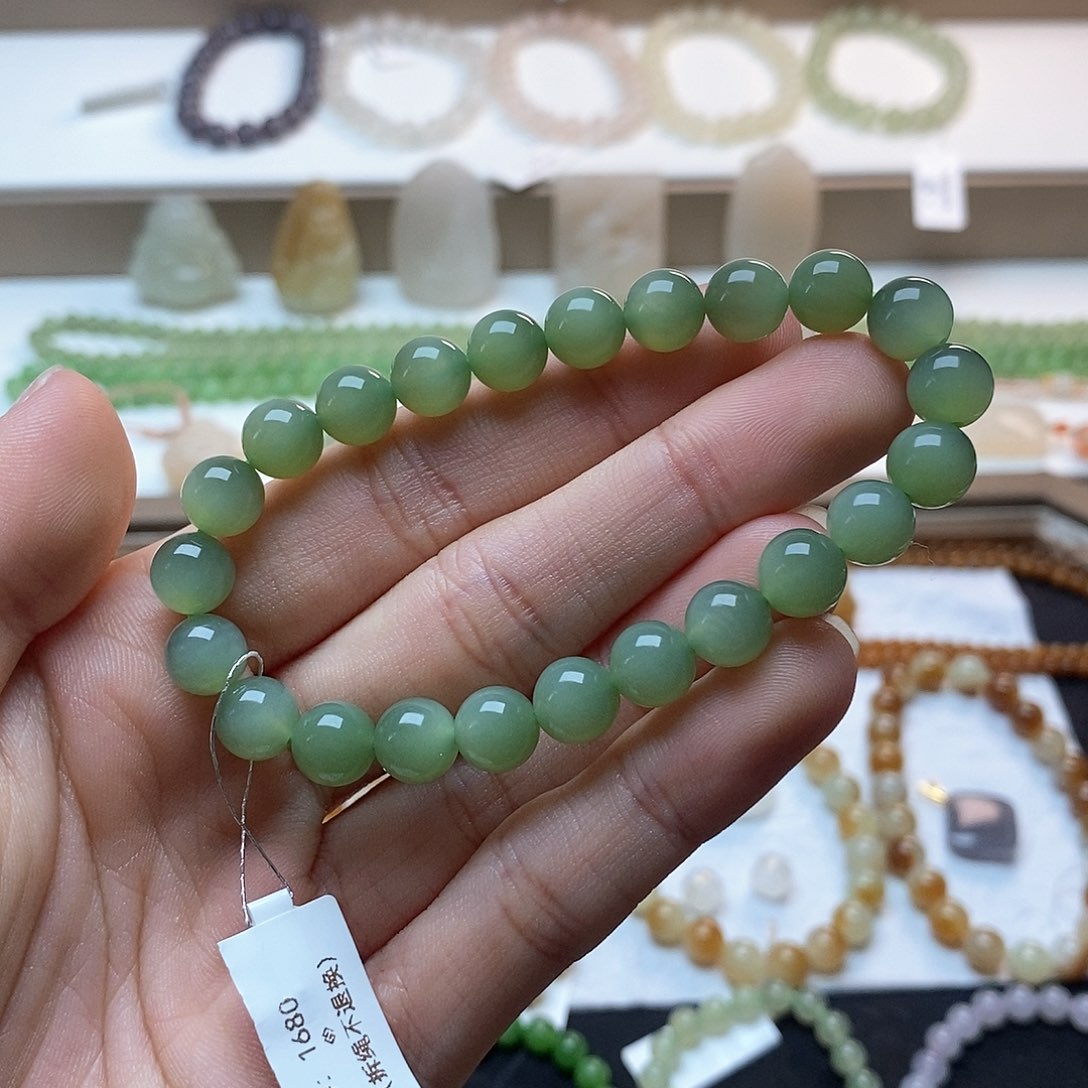 和田玉手链未镶嵌粉青一线猫卡八