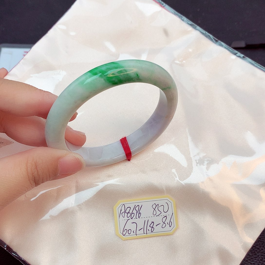 翡翠手镯未镶嵌天然缅甸翡翠A货