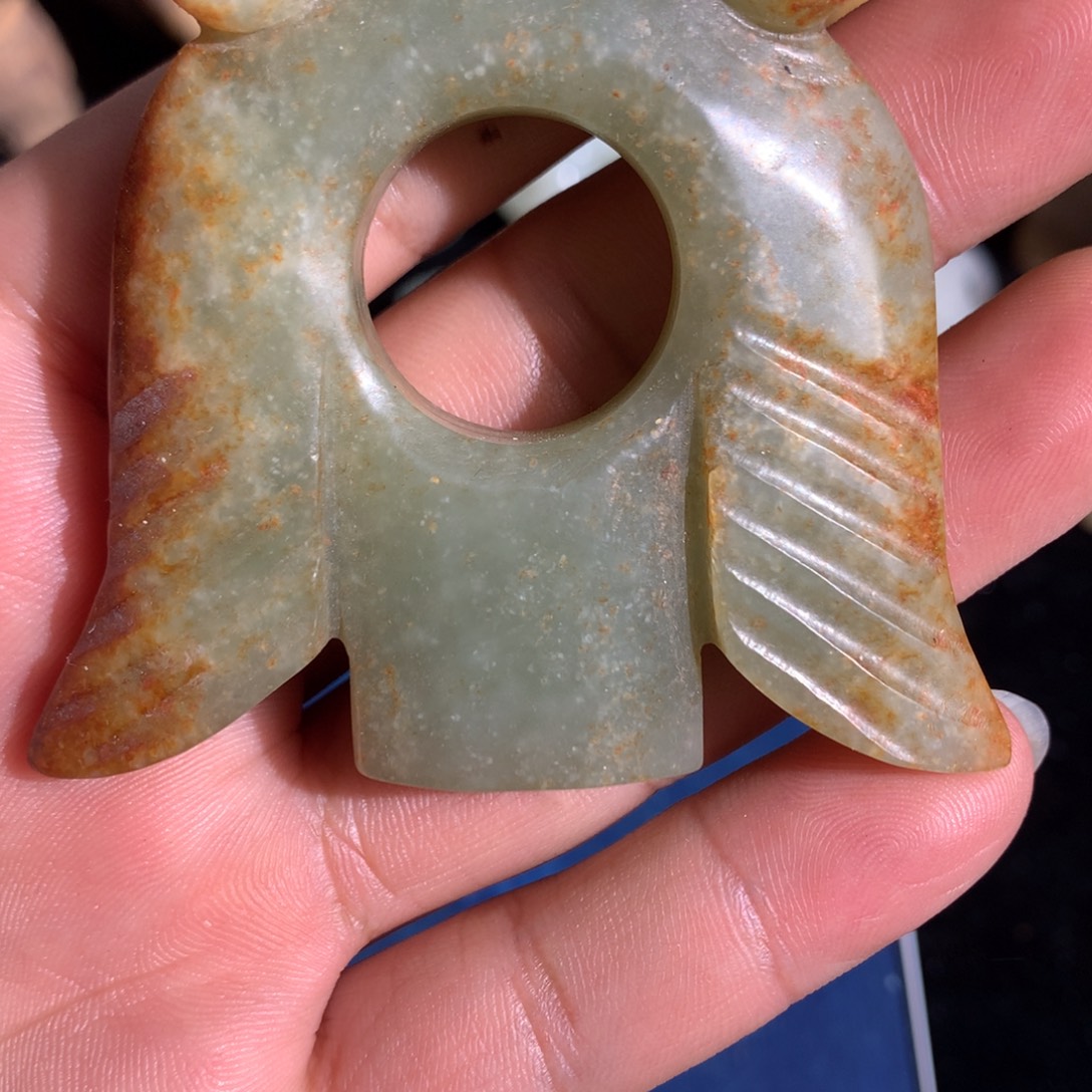 透闪石质玉未镶嵌挂件