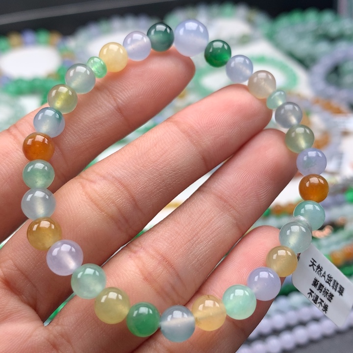 翡翠手镯未镶嵌卡